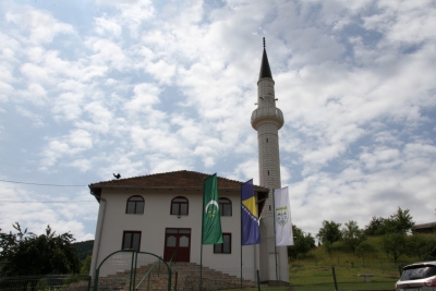 Kladanj: Nakon četiri decenija otvorena džamija u Ravnima