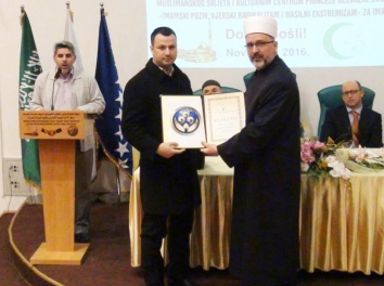 Najuspje&scaron;niji muallim Muftijstva travničkog  Almedin-ef. Me&scaron;ković