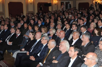 Makova veza sa pro&scaron;lo&scaron;ću i budućno&scaron;ću