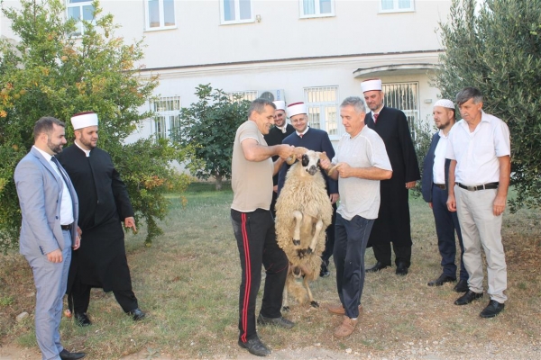 Kurban pred du&scaron;u Kadađoz-bega