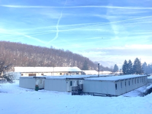 Ljudi u kontejnerima