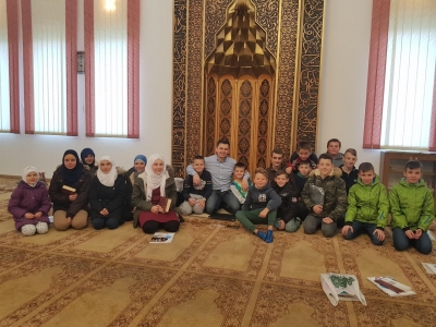 Muallimi za primjer: Kori&scaron;tenje savremene tehnologije u mektebu