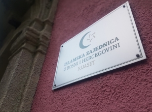 Islamska zajednica u BiH zaprepaštena Lavrovim prihvatanjem odlikovanja kojim su odlikovani ratni zločinci