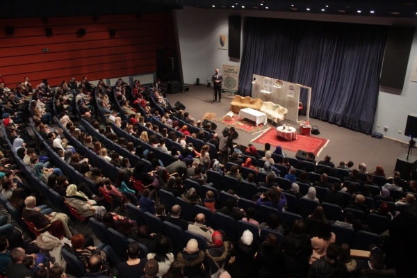 U okviru &ldquo;Tribina ponedjeljkom&rdquo; izvedena predstava &bdquo;Nanin softa&ldquo;