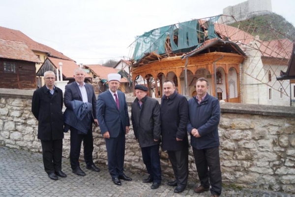 Glavni imam Medžlisa Te&scaron;anj: Unutra&scaron;njost džamije nije o&scaron;tećena