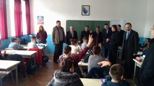 TIKA donirala namještaj školi u Kiseljaku
