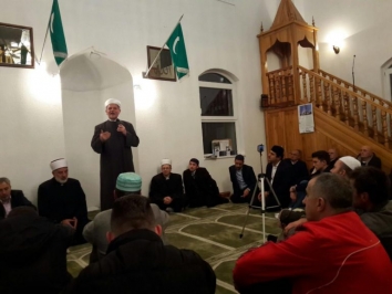 Tribina u džematu Željeznička stanica - Bićer