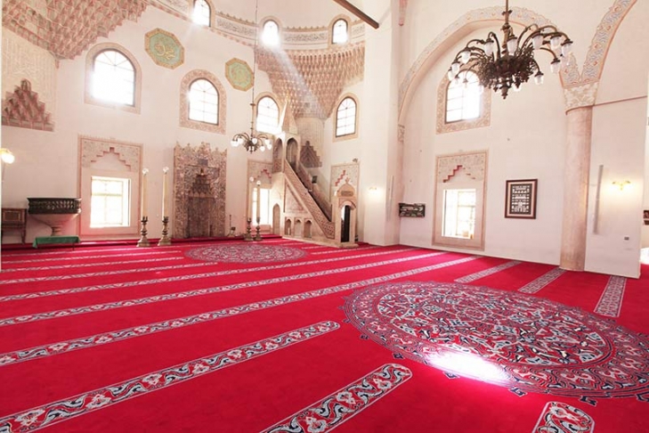 Sarajevo: Begova džamija dobila novu jedinstvenu prostirku